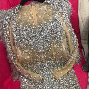 JOVANI - BEJEWELED LONG SLEEVE DRESS SIZE 4